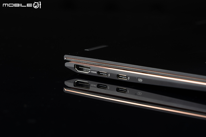 ASUS ZenBook Flip S 測試報告 一手掌握輕薄效能！