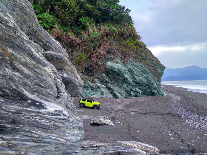 海蝕洞與朝陽步道