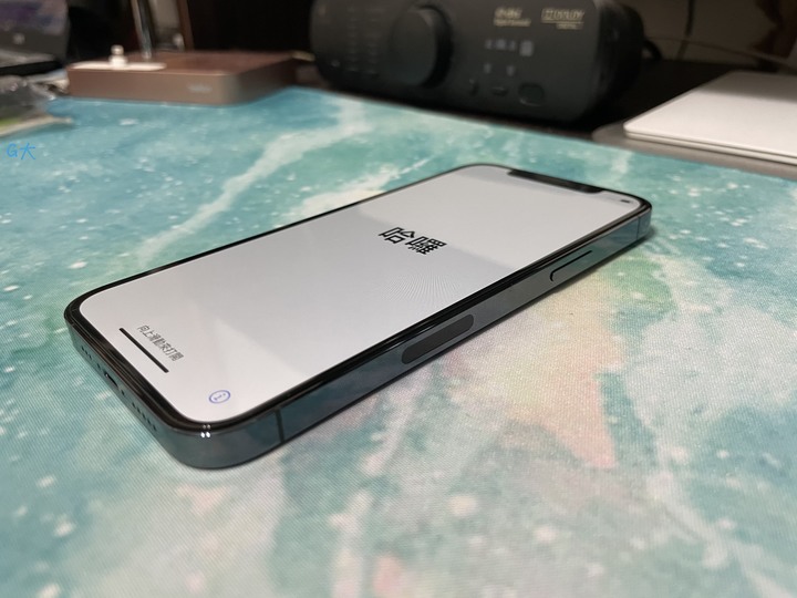 點我看大圖 特寫一下,長了胎記的iPhone 12 Pro(美版),向大家說Hello!