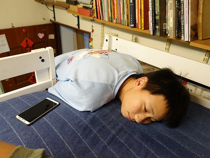 吃乾抺淨、同步吞拖、好樣的《LG A9 K系列 WiFi 濕拖無限吸塵器》— 一部令人迷上打掃之吸塵器,試用心得分享