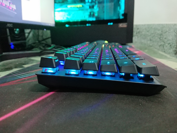 ROG Strix Scope RX不專業開箱