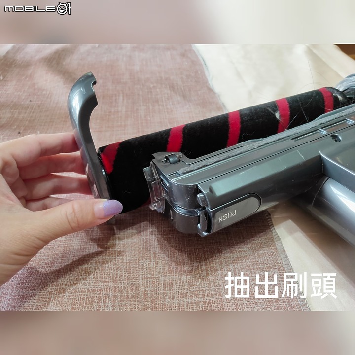 LG 濕拖清潔機器人選親雷台秀  LG A9K挑戰A9+誰與爭峰