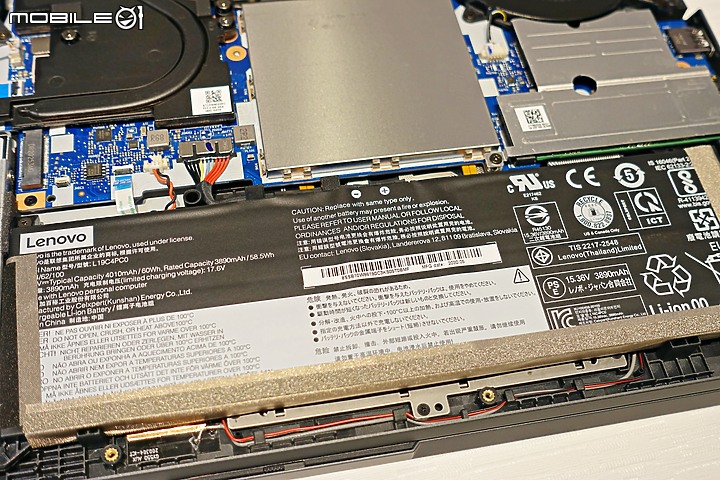 高效兼具升級性的潮感之選 - Lenovo Legion 5i 開箱&拆解&性能實測