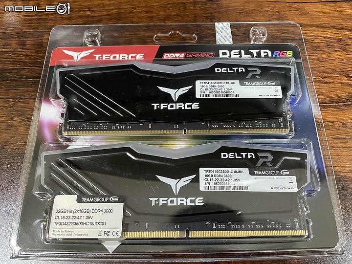 點我看大圖 簡約風格 T-Force Delta RGB DDR4-3600 簡單開箱
