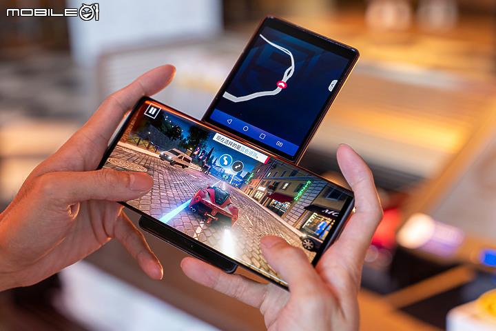 LG WING 雙螢「轉」出新意 卻是滿滿情懷!