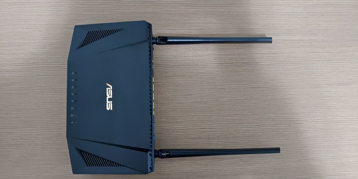 [開箱]告別小白迎接RT-AX56U