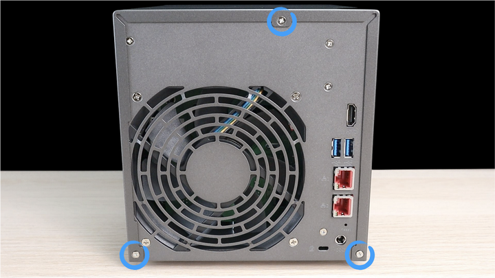 安裝 NAS 華芸 AS6604T,上機 HDD + M.2 SSD