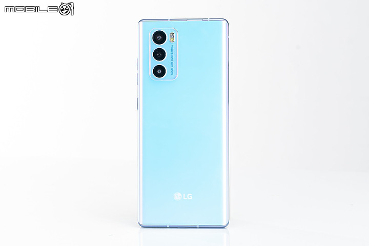 LG WING 雙螢「轉」出新意 卻是滿滿情懷！