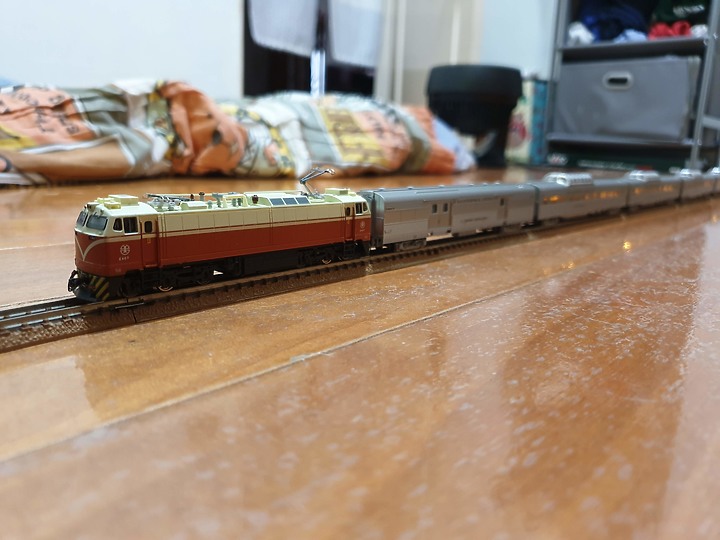 (鐵道模型) 遲來開箱 kato 106-056 California Zephyr 加州和風號