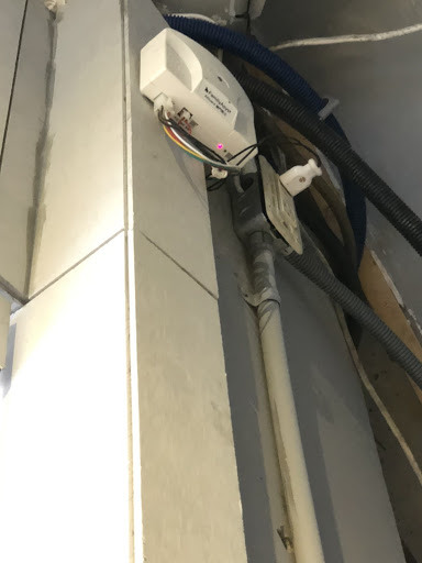 [開箱] 方便快速的捲門衛士