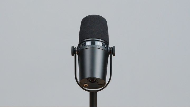 平價版SM7B！Shure MV7 動圈式麥克風 | Podcast、直播、歌唱神器