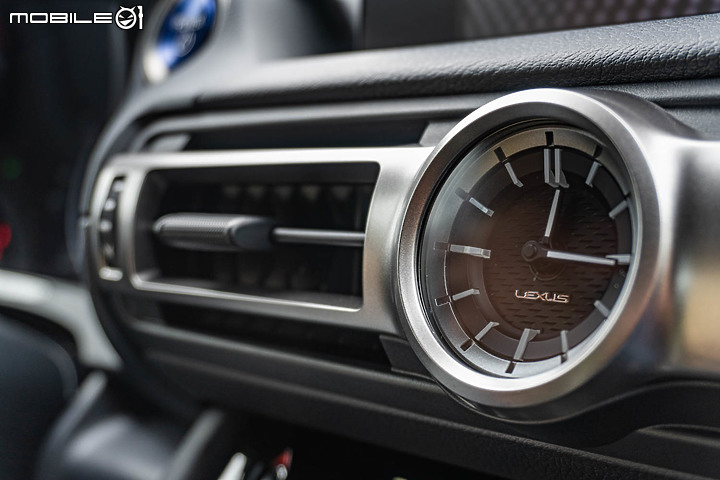 Lexus IS 300h F Sport 試駕|帥勁操控 全面進化!