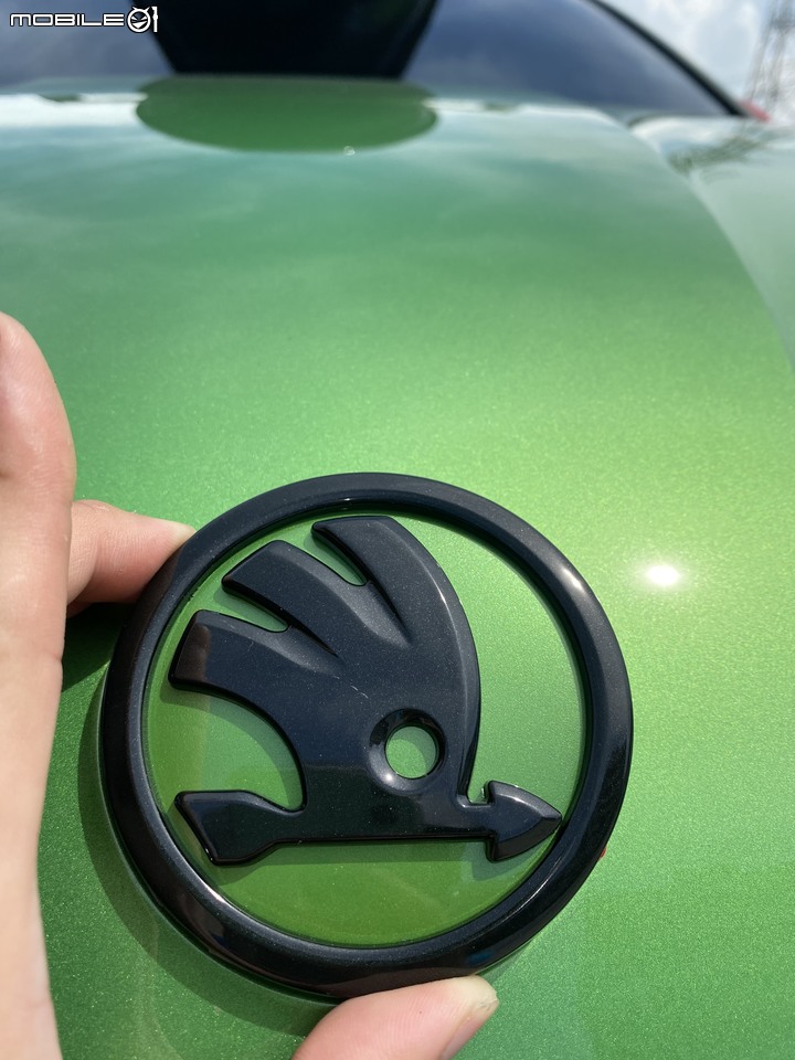 揮別舊愛,踏上綠階梯--Skoda Scala 1.0TSI 開箱!