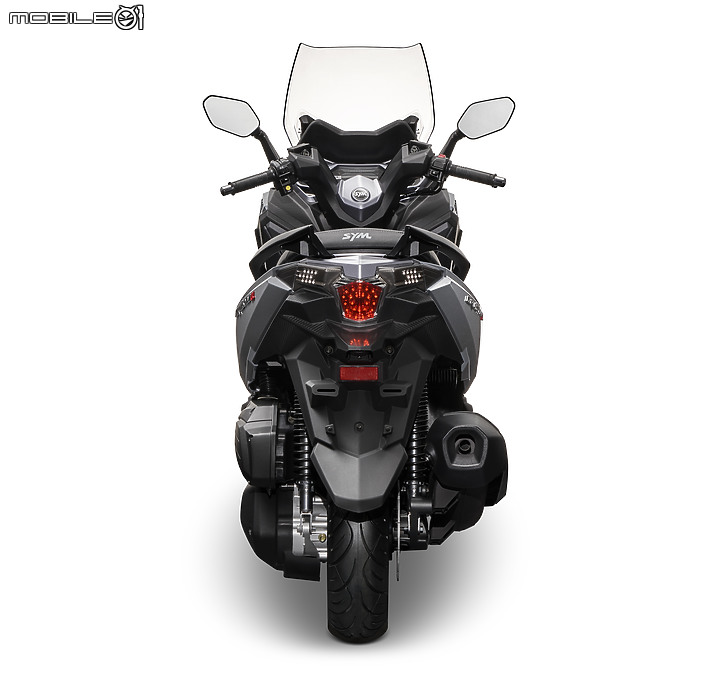 【快訊】SYM Maxsym TL 排氣量升級!Maxsym 400、Cruisym α 與 Joymax Z+ 同步改款登場!