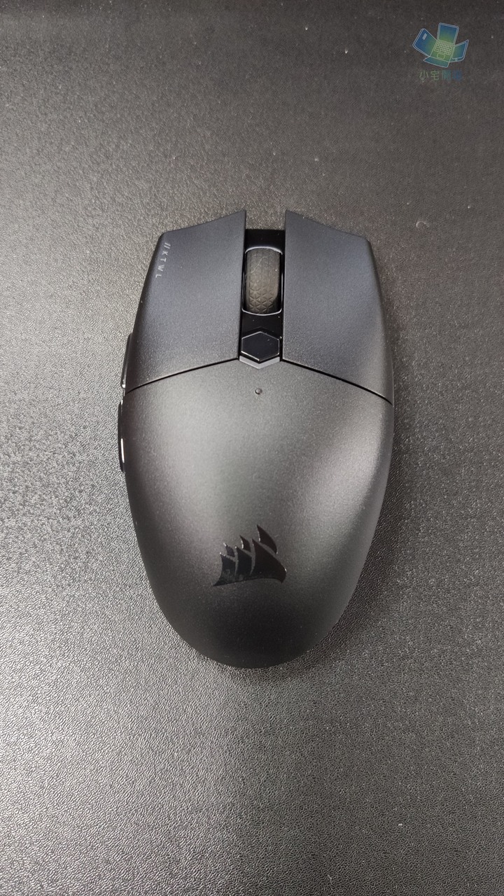 【小宅開箱】 Corsair Katar Pro Wireless 無線電競滑鼠 上手輕量快艇到港！