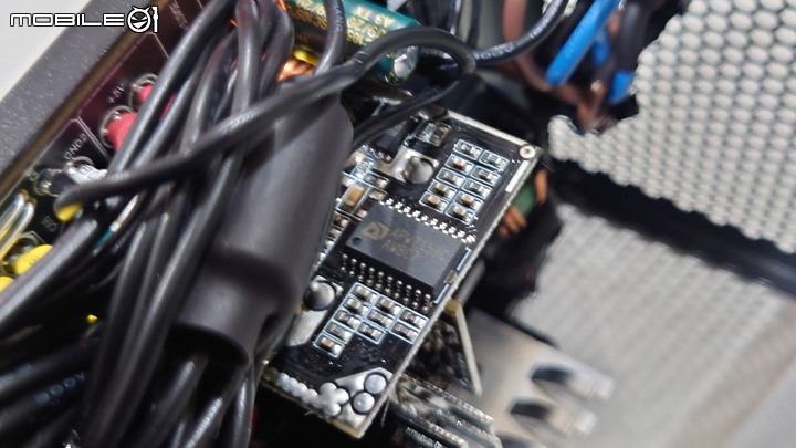 點我看大圖 【平價裝機也有高規格】-InWin P65F 金牌直出電源供應器