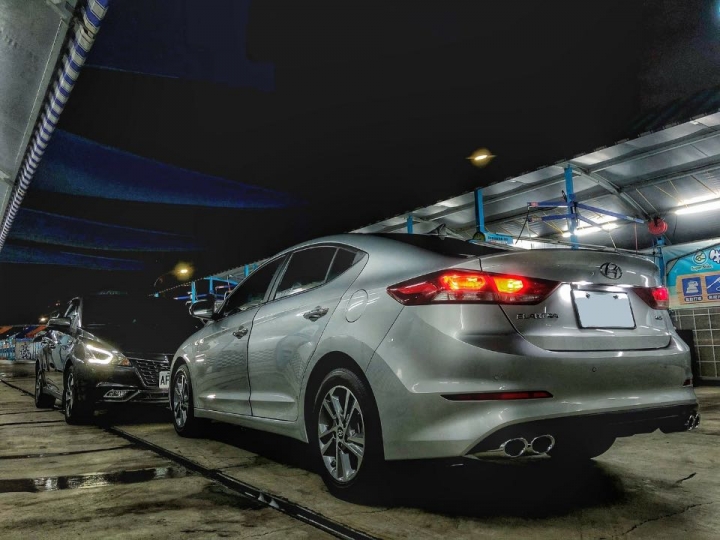 Hyundai Elantra 換新鞋（圖多）