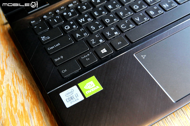 懶人創作與漫畫追劇 - ASUS ZenBook Flip 14