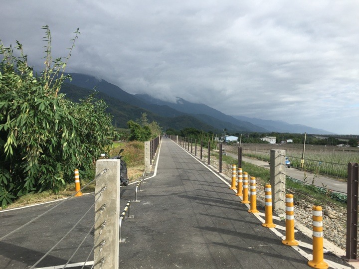 台 東 關 山 騎 遊 小 旅 行