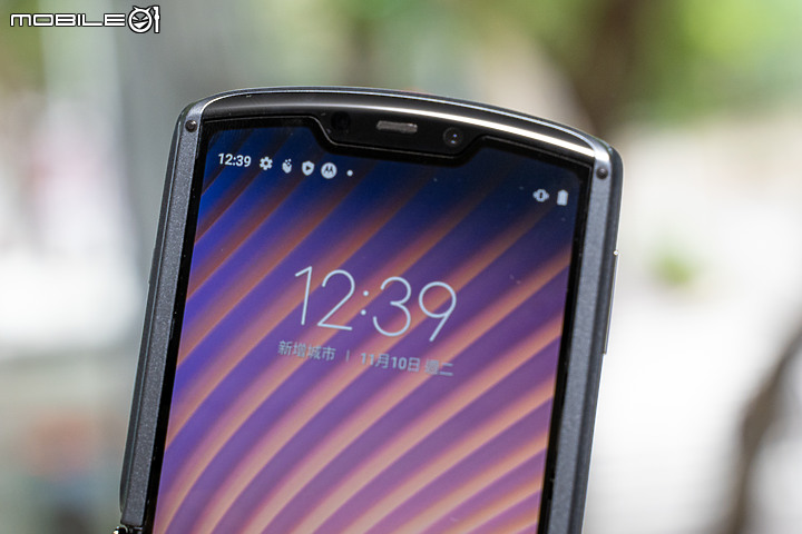 刀鋒來襲！Motorola Razr 5G 11/16開賣 售五萬有找