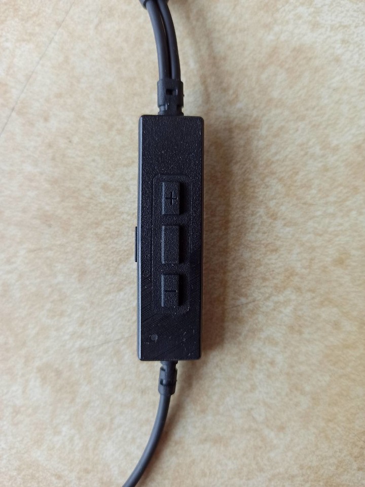 [開箱]主動降躁只是噱頭！？懷疑的ROG Cetra輕開箱