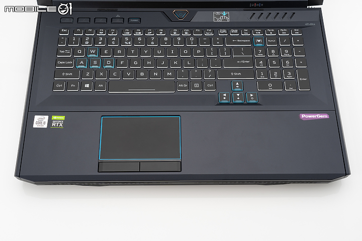 Acer Predator Helios 700 獨家實測 再探極致效能巔峰！