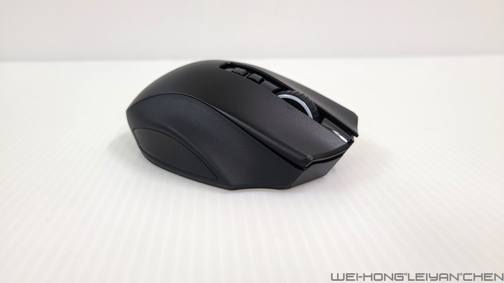 多按鍵無線滑鼠-Razer Naga Pro