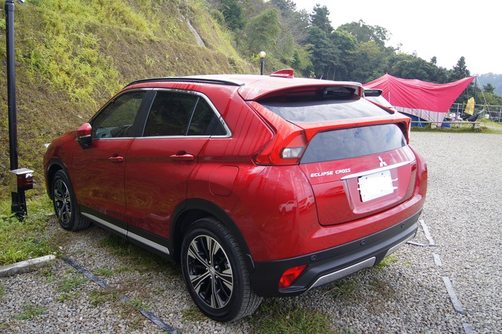 [換車心路分享] Mitsubishi Eclipse Cross 日蝕紅 S-AWC 旗艦版