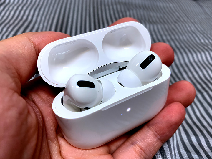 【開箱】 iPhone 12 mini 大全配 (老婆生日大禮包)