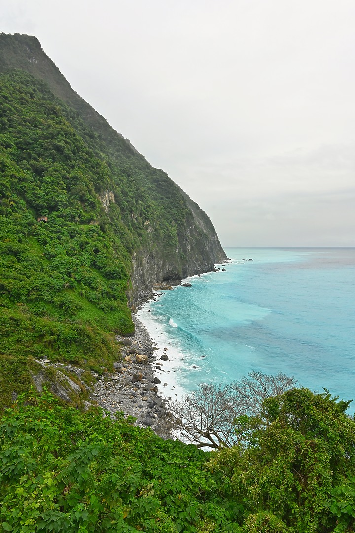 KUGA旗艦48小時環島 邊走邊玩測油耗
