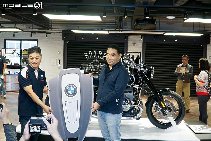 【採訪】全球展間評比第二！全台最大展間 BMW Motorrad 台北意德重機正式開幕！