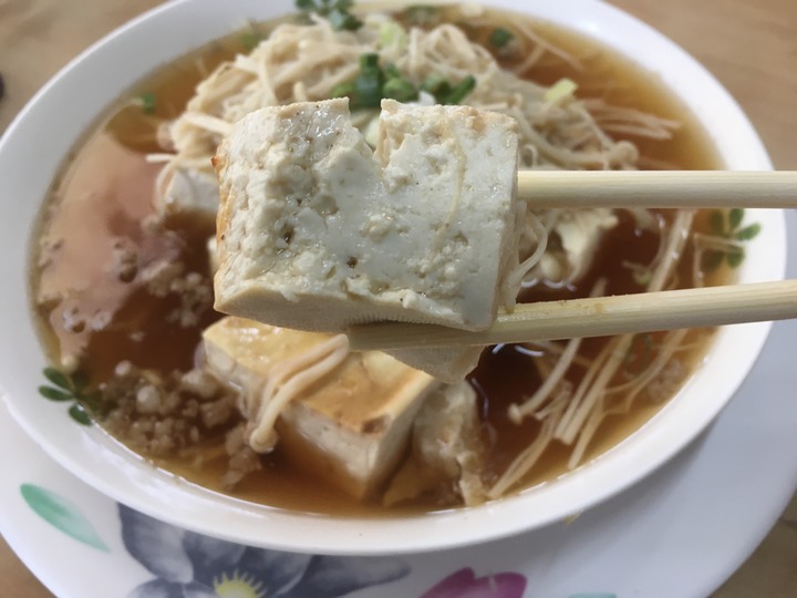 [食記] 財記臭豆腐，台灣宜蘭羅東，在地特色美食，起酥臭豆腐