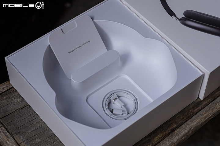 點我看大圖 Apple AirPods Max深空灰开箱