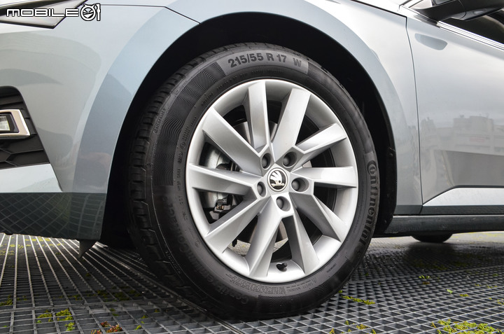 Škoda Superb 1.5TSI 房車菁英版試駕,最超值的歐系進口房車!