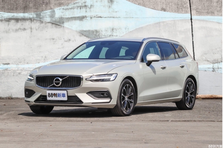 Audi Q3 S-Line 40TFSI Quattro看車、選車、購車心路歷程