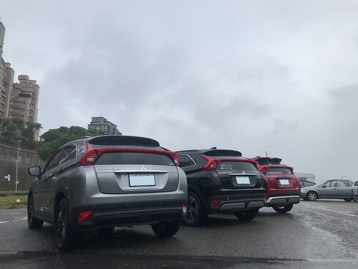 雨中以車會友,初代Eclipse Cross的感想交流