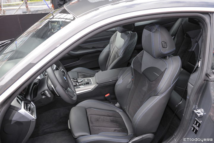 首批120輛完售!BMW新4系列Coupe 236萬起上市、女神許瑋甯代言