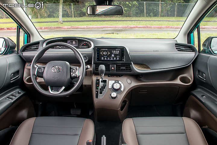 Toyota Sienta Crossover 試駕|長高變粗獷,MPV也要跨界一下!