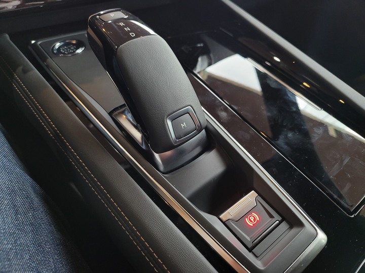 法系絕美跑旅！PEUGEOT 508SW 靜態賞車