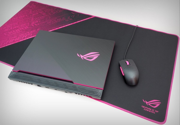 粉粉惹人愛 ASUS ROG STRIX G15 G512LV 電馭粉開箱