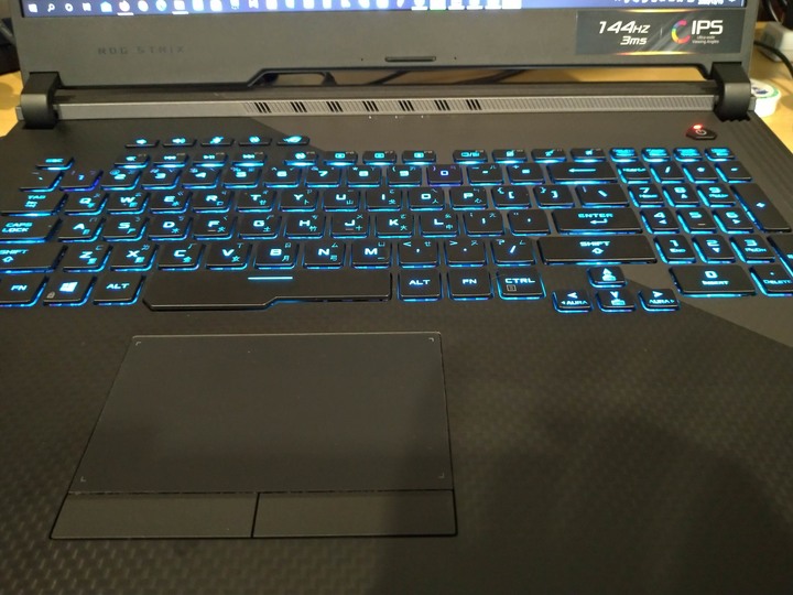 哀~又壞了ROG STRIX SCAR III 17吋鍵盤背光燈問題
