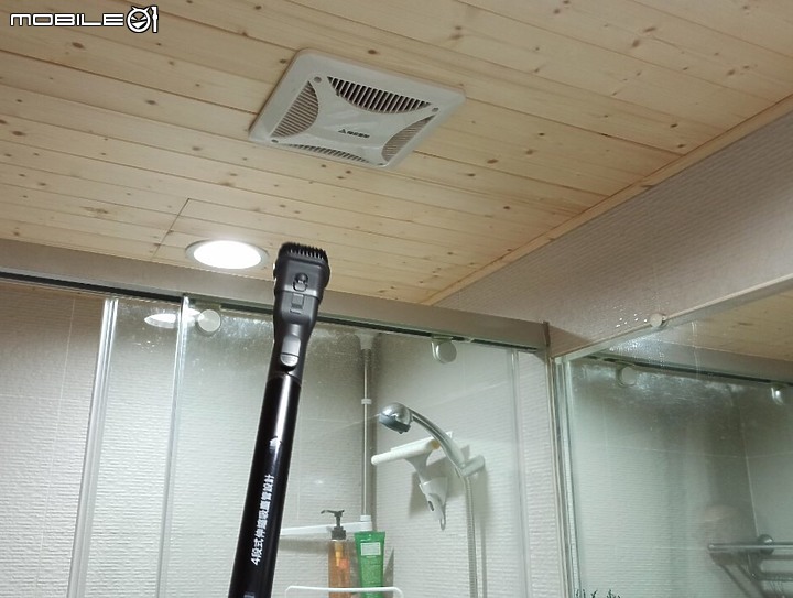 [分享]今晚我想來點…輕鬆地打掃之夜─LG A9 K系列 WiFi 濕拖無線吸塵器 給你歸宅好心情！