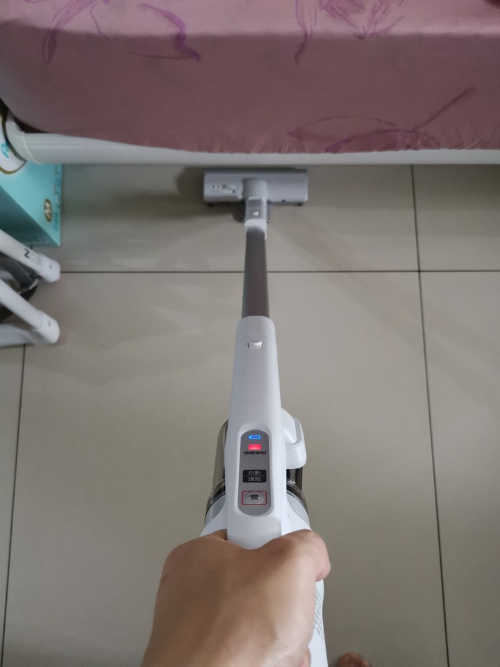 Panasonic無線吸塵器MC-SB30J：輕巧吸力強，微塵感知超智慧