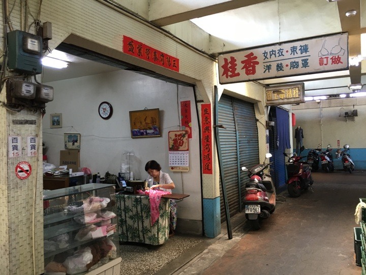 騎遊屏東市四大市場享食記