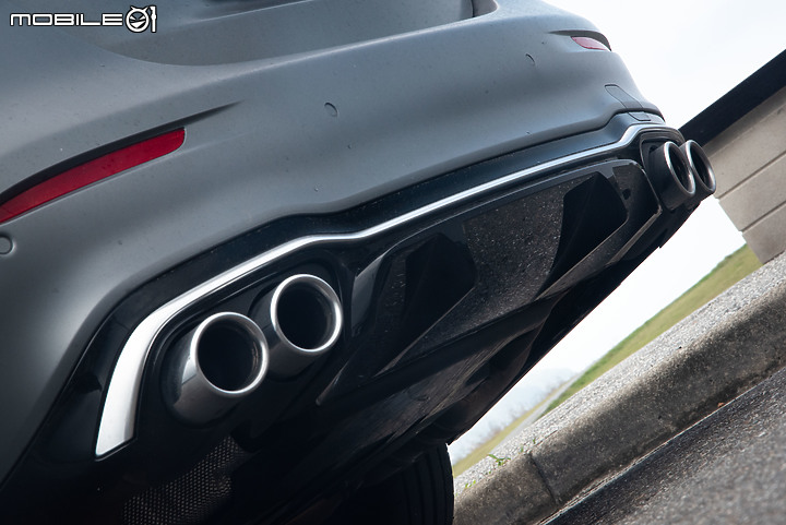Mercedes-AMG E53 4MATIC+試駕 達到一個完美平衡的境界!