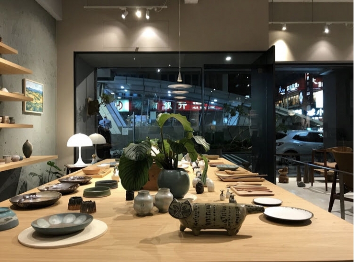 屋物工作室