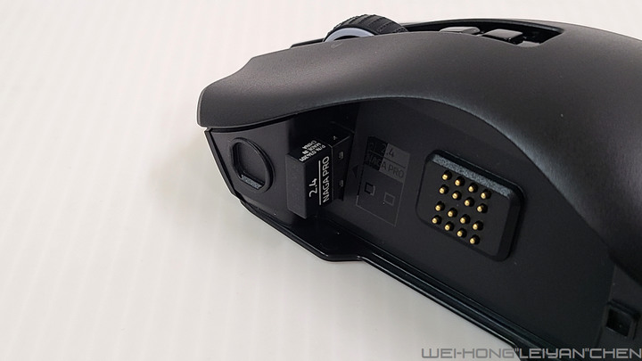 多按鍵無線滑鼠-Razer Naga Pro
