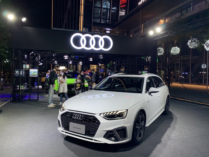 Audi信義區賞車活動,RSQ3真的帥!