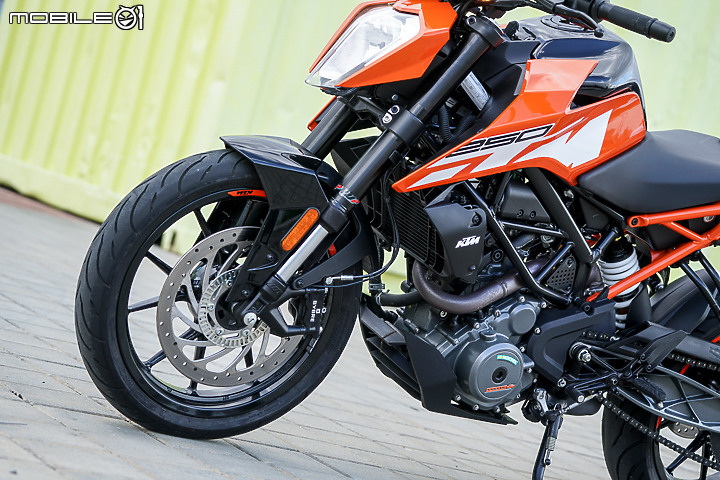 KTM 250 Duke 試駕報告｜運動性極佳的白牌街跑