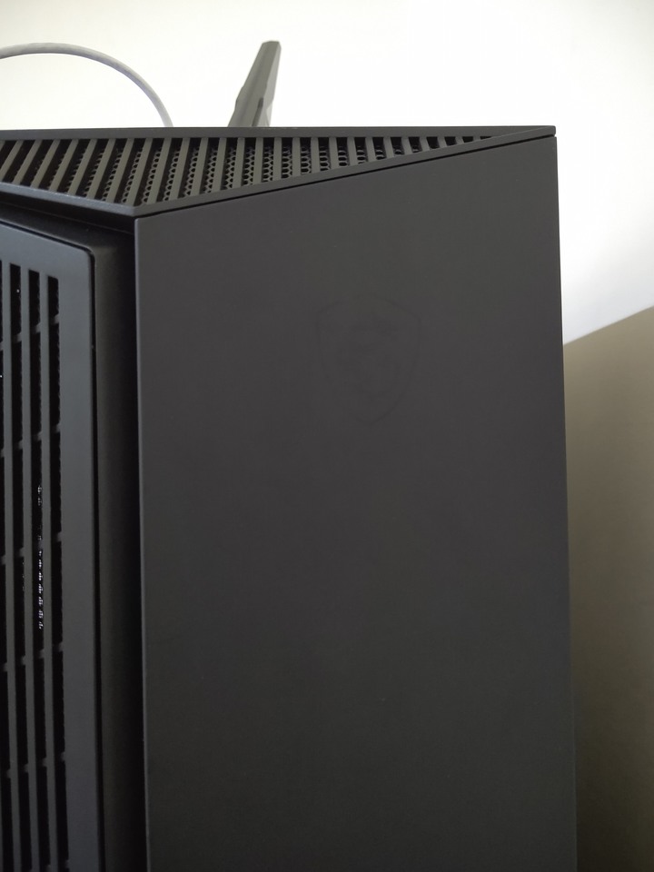 MSI MPG GUNGNIR 110M已上機偽開箱分享